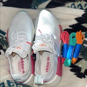 Brand new Adidas NMD R1 White Sneakers with Vibrant Laces